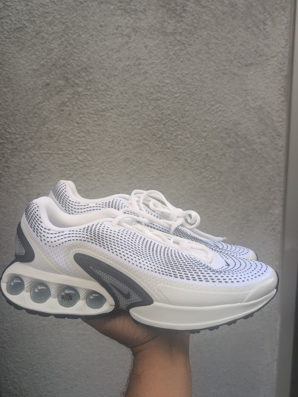 Men's Nike Air Max Dn White Photon Dust Metallic Silver DV3337-103 Size 9 NWOB